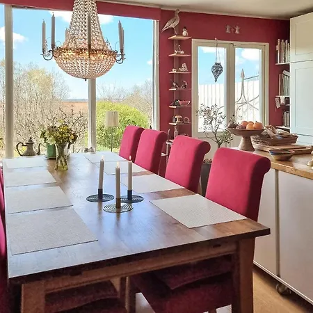 2 Bedroom Beautiful In