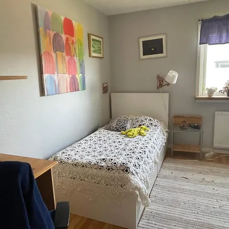 5 Person In Vaestra Froelunda Ferienhaus *