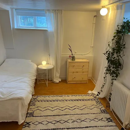 Living With Many Beds And Private Garden!