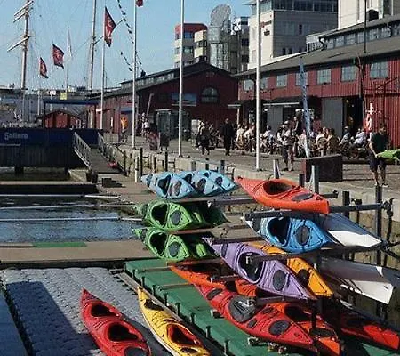 Botel Husbaten Vega 2 Gothenburg