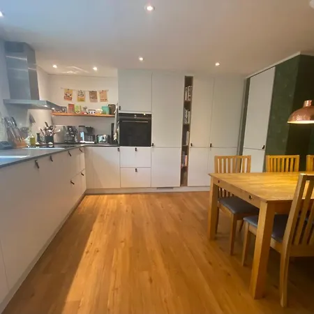The Yellow Townhouse Villa Gothenburg