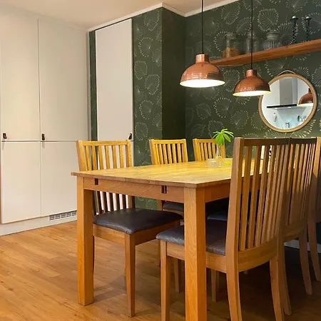 Villa The Yellow Townhouse