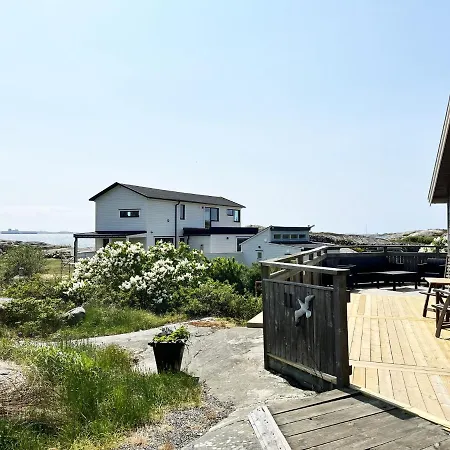 Unique Holiday On Langholmen In Gothenburgs Western Archipelago Дом отдыха Гётеборг