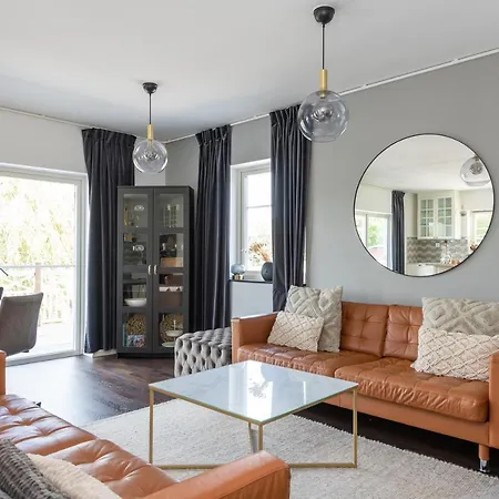 Homestay The Rose Valley - Nr 1 Gothenburg