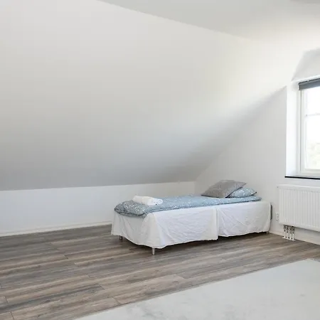 The Rose Valley - Nr 1 Homestay Gothenburg