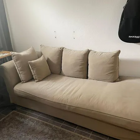 Willa Rydholm 15 Minutes From Center *