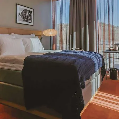 Quality The Weaver Hotel