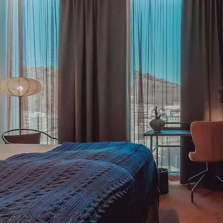 Quality The Weaver Hotel 4*