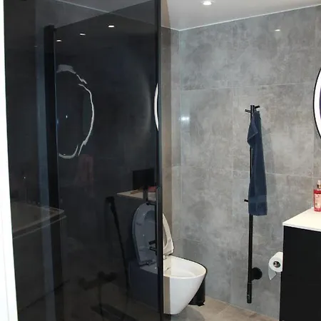 Between The Trees * Gothenburg