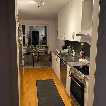Homestay Cozy In A Shared Close To Nature Gothenburg