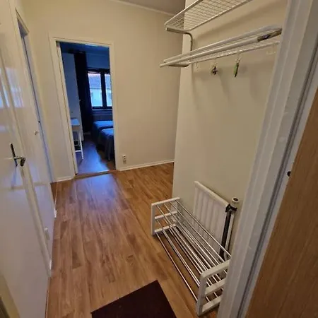 Lugn Och Skoen Laegenhet Centralt. *