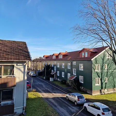 Lugn Och Skoen Laegenhet Centralt. *