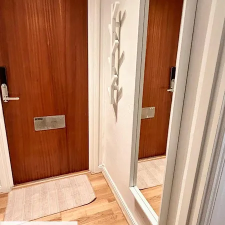 C Annedal アパート *