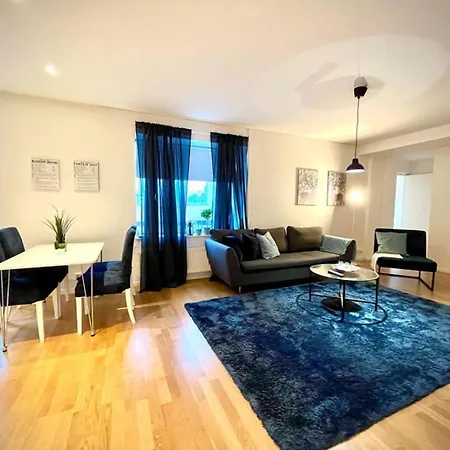 Stylish Heart Of Olskroken Apartman