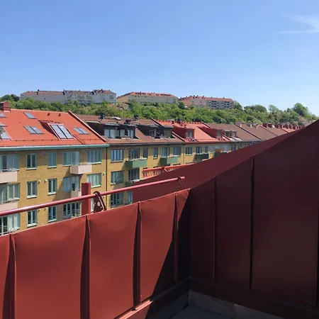 Apartment Cozy Private Terrace Flat In Central Gothenburg