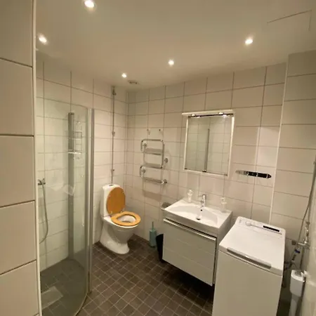 Comfortable In Centre *