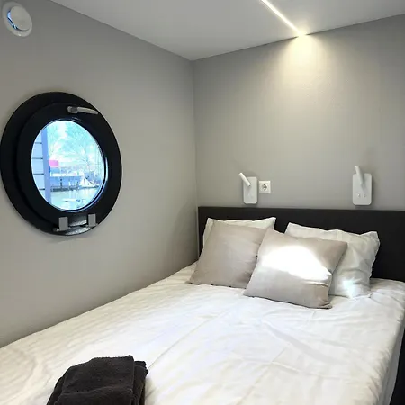 Botel La Mare 3*