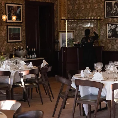 Pigalle Hotel