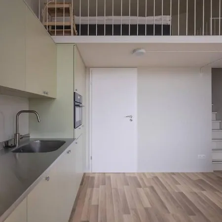 Spacious In Cozy Area