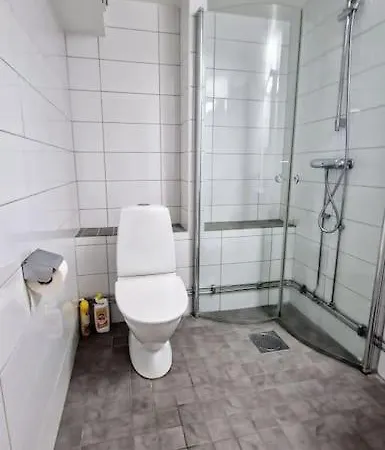 Mysigt Stadsoas: En Modern Laegenhet Med 2 Sovrum גטבורג
