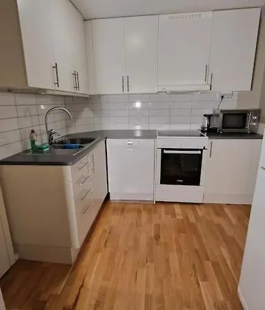 Mysigt Stadsoas: En Modern Laegenhet Med 2 Sovrum * Göteborg