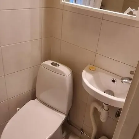 Apartment Studio With Kitchenette In Landala Egnahem *