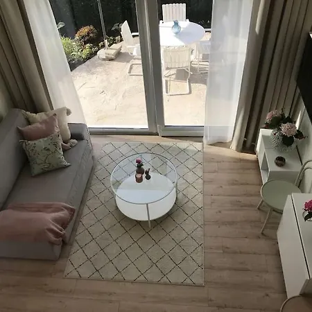 Eget Hus I Oergryte. Goeteborgs Baesta Laege!