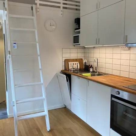 Tiny Grey House With Loft, 15 Min From Center Casa vacanze