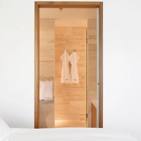 Hotel Avalon 4*
