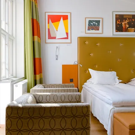 Hotel Avalon