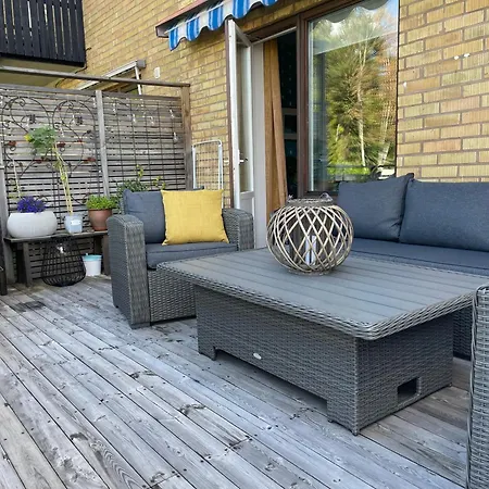 The Yellow Townhouse *