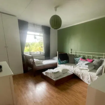 Villa The Yellow Townhouse