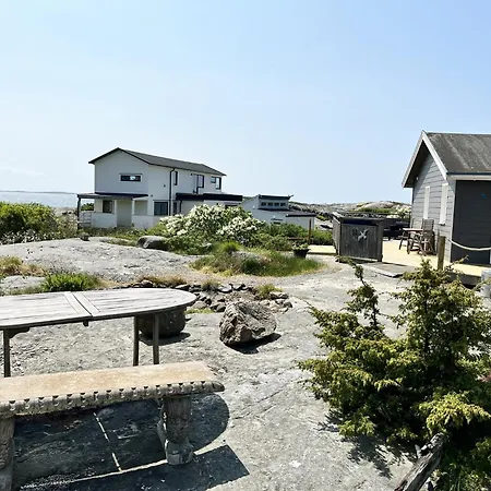 Unique Holiday On Langholmen In Gothenburgs Western Archipelago Дом отдыха Гётеборг