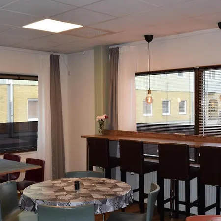 Snoozemore Hostel *
