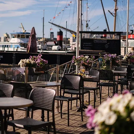 Downtown Sailboat - Vega 1 Bådhotel