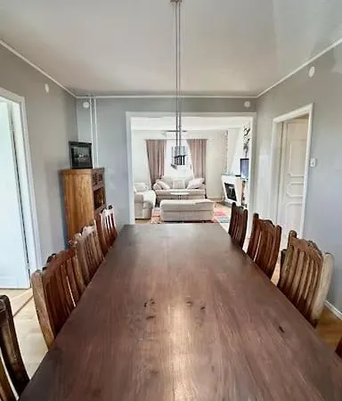 Familjevaenlig Nyrenoverad Vaning *