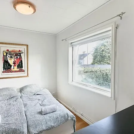 Familjevaenlig Nyrenoverad Vaning * Gothenburg