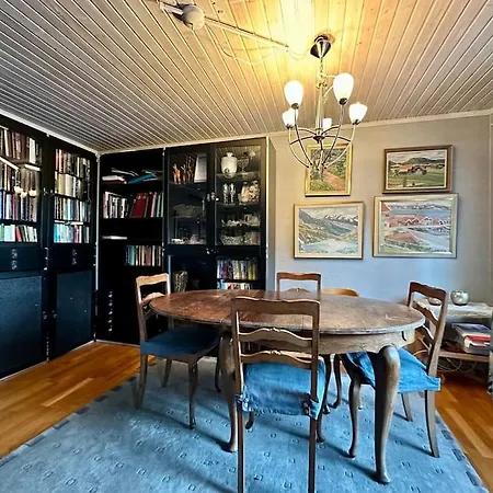 Familjevaenligt Hus Naera Villa *