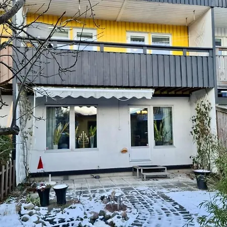 别墅 Familjevaenligt Hus Naera