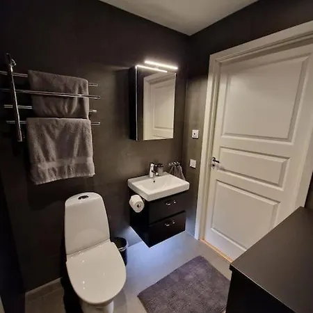 The Little House By The Paddock - Only For Non Smokers * Göteborg