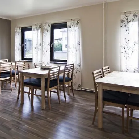 דירת קונדו 10 *