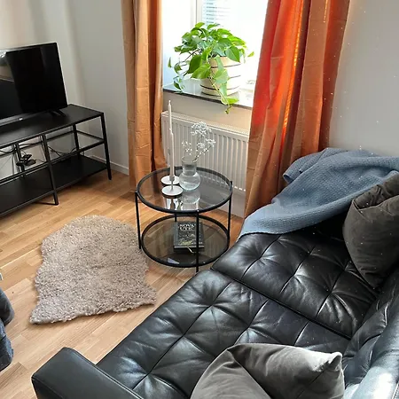 Apartment Modern And Chic Lindholmen