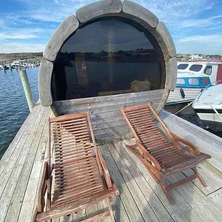 Homestay By The Bay In A Shared