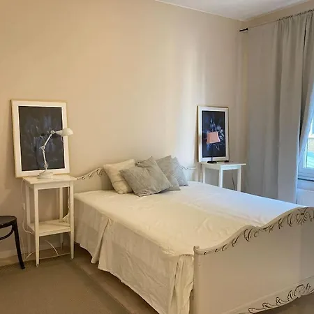 Apartment Pinkrose Citystay Jaernvagen *