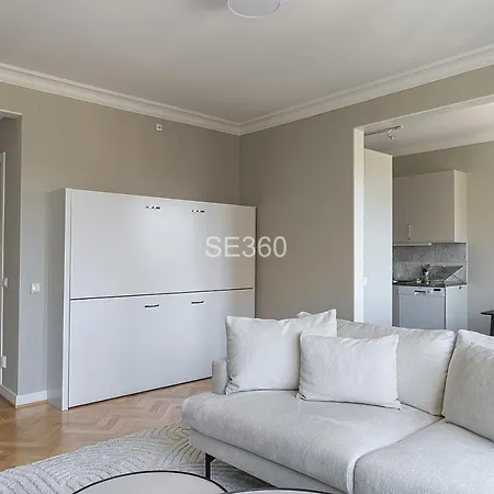 Live And Vr40 Apartment *