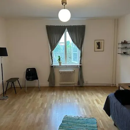 Apartment 1 Bedroom In