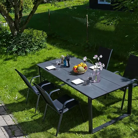 Haha Nordic Partille Large 3br For 7 Guests With 2 Kitchens, Garden & Parking Göteborg