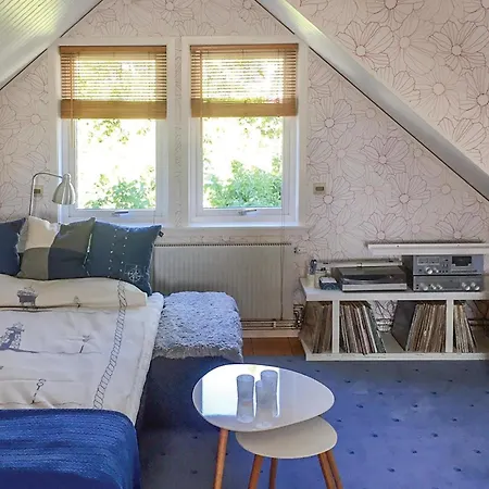 Nice Home In Vaestra Froelunda With Wifi