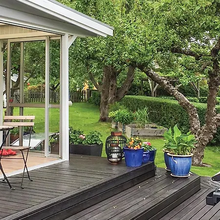 Nice Home In Vaestra Froelunda With Wifi 度假居 哥德堡