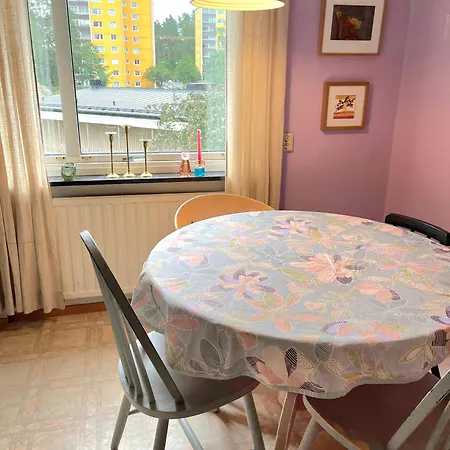Cosy 2 Bedroons In * Gothenburg